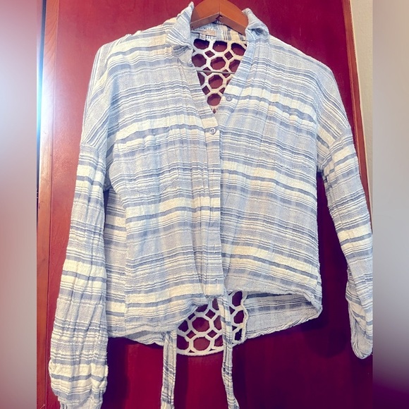 Blu Pepper Stitch Fix Gray Striped Tie Front Top Crop Crochet Sz M Open Back - Picture 4 of 8